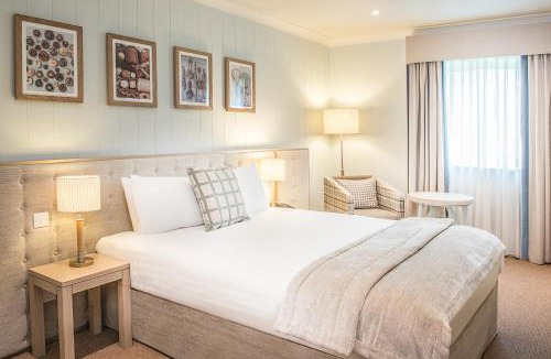 South Cerney Hotel | De Vere Cotswold Water Park