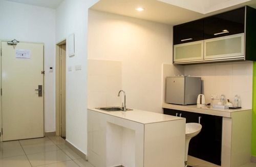 Wakaf Che Yeh Hotel | De' Viana Hotel & Apartment