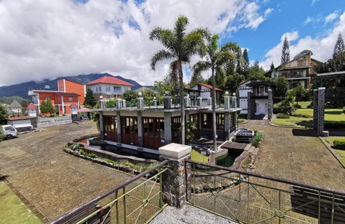 Parongpong Villa | De Villa 1 Istana Bunga