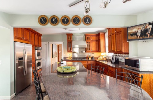 Historic Edgefield House | Deacon's House | TV Show "Nashville" | 2BR