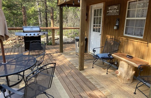 Montier Cabin | Deadwood acres cabin #3