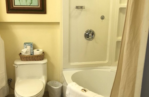 Turnagain Bed & Breakfast | Deal's Bed & Breakfast Inn