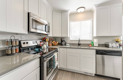 Millcreek House | Deals! Hot Tub, Close to SKI Resorts, Foosball, BBQ, Discount Ski Rentals!