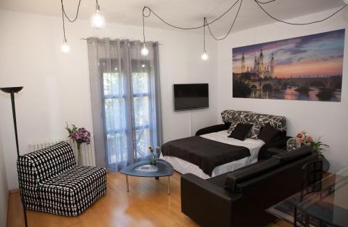 Zaragoza Old Town Apartment | Dean Dos Catedrales