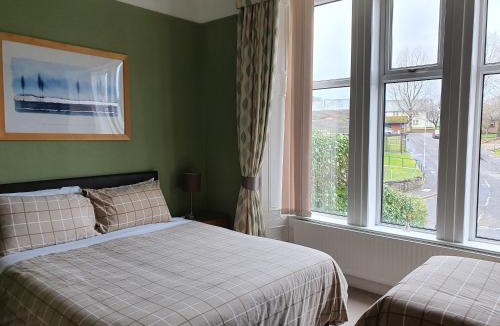 Kilmaurs Bed & Breakfast | Dean Park Guest House