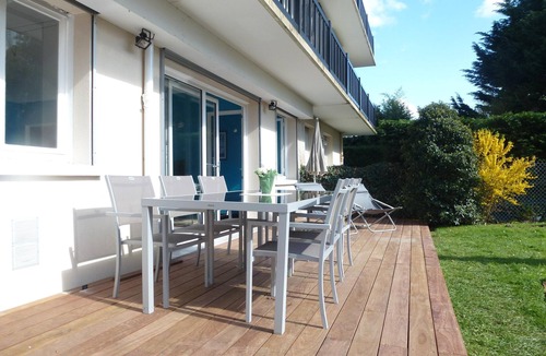 Deauville City Centre Apartment | DEAUVILLE, APPART AVEC JARDIN clos et équipé, 5 min DE LA MER, 5 Min des GOLF