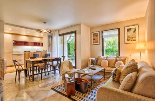 Tourgeville Apartment | Deauville Lovely Flat with Private Garden