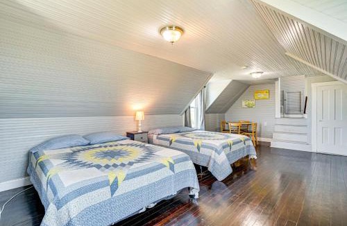 Rosston House | Decatur Farmhouse Getaway w/Deck & Backyard