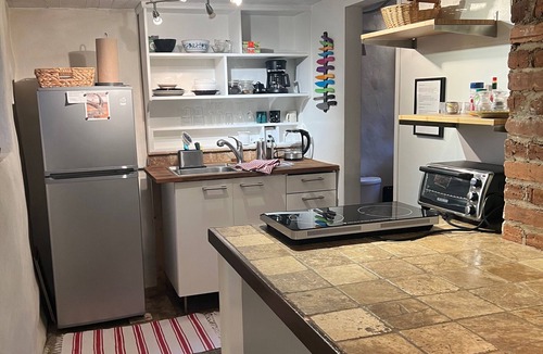 Decatur Apartment | Decatur Garden Studio Apartment