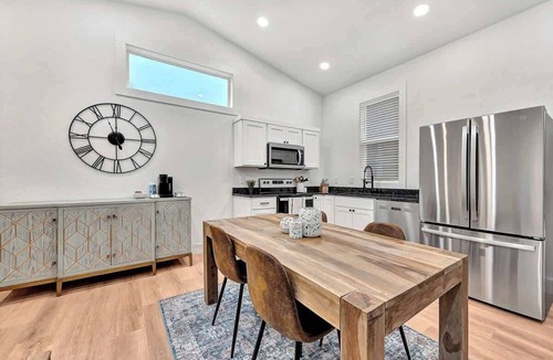 Siloam Springs House | Decca's Guesthouse Su