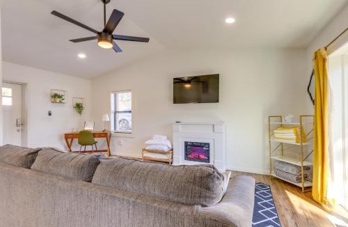 Tia Juana House | Deck and Boat Dock Lakefront Cabin in Eucha!