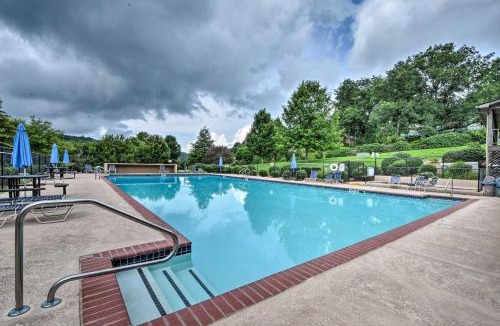 Sky Valley House | Deck and Community Perks Sky Valley Home!