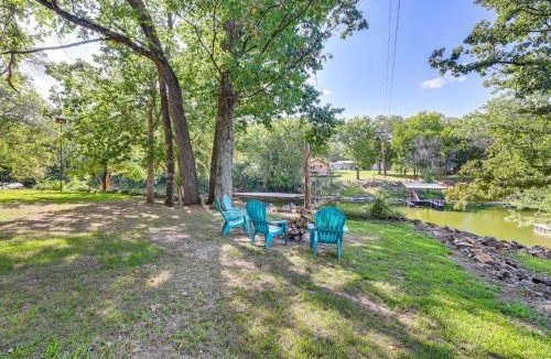 Grove House | Deck and Dock Access Lakefront Grove Cabin!