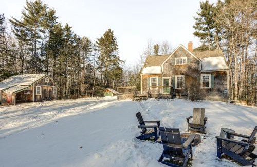 Jaffrey House | Deck and Fire Pit Cottage Near Monadnock State Park