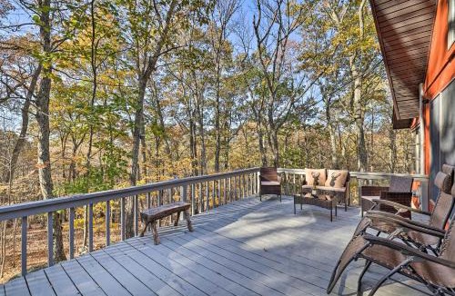 Cresco House | Deck and Forest Views Secluded Cresco Cabin!