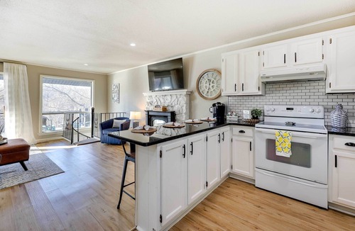 Jay House | Deck,Fire Pit & Grill: Grand Lake Lakefront Home