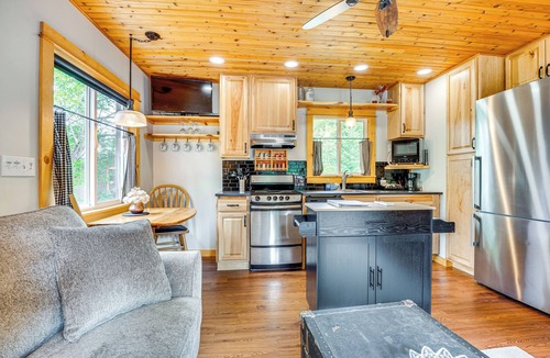 Elk Meadows Cabin | Deck & Fire Pit: Yakima River Retreat in Cle Elum