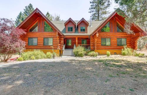 Junction City House | Deck, Grill and River Access California Escape!