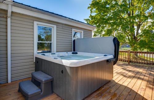Ovid House | Deck & Hot Tub: Pet-Friendly Seneca Lake Home!