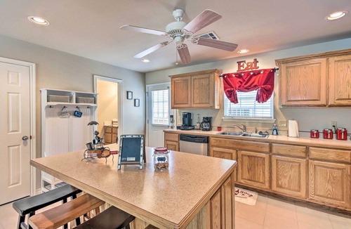 Eucha House | Deck & Lake Access: Cozy Townhome in Eucha