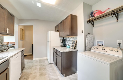 Natrona Heights Cottage | Deck & Patio: Inviting Abode in Natrona Heights!