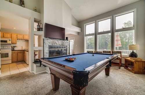 Lake Harmony Apartment | Deck & Pool Access: Lake Harmony Home!