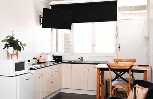 Mansfield Apartment | Deck Quarters - The Loft - Sleeps 2