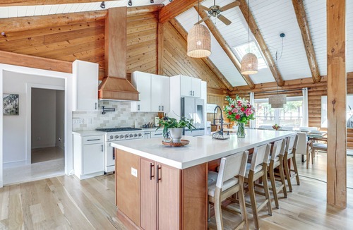 Belle Mead Cabin | Deck, Sauna & Fire Pits: Upscale Belle Mead Cabin