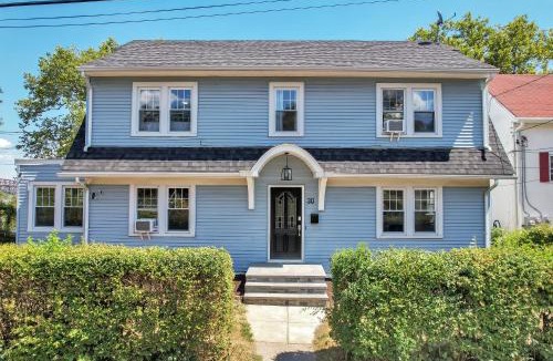 Newburgh Apartment | Deck View of Hudson River & Mt Beacon/Boho Suite