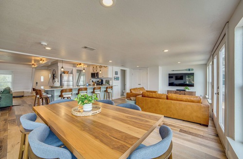 Lake Whitney House | Deck w/Sunset View: Group Getaway on Lake Whitney
