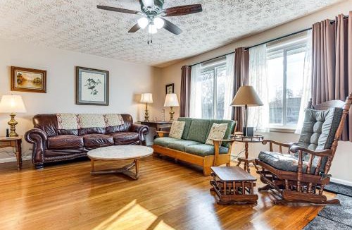 Columbus House | Deck & Workstations: Central Columbus Home