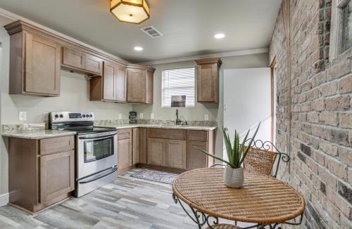 New Sarpy House | Deck, Yard & Outdoor Dining: Destrehan Getaway!