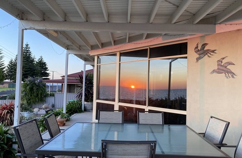 Melville House | Deckadence Seafront-amazing water views- open for holidays
