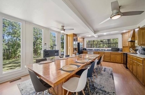 Park Hill House | Decked Out at Lake Tenkiller - 6 beds, 4 bedroomsn