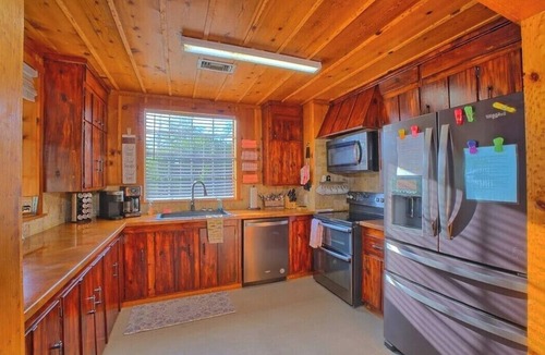 South Toledo Bend House | Decked Out was chosen by it's new owners for it's long history of great reviews.