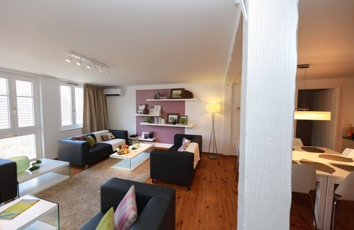 Old Town Apartment | decker duplex city center 145m2 ac 3br 3bth