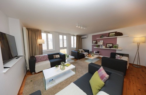 Old Town Apartment | decker duplex city center 145m2 ac 3br 3bth