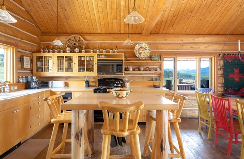 Stanley Cabin | Decker Peak Log Home - Panoramic Sawtooth Mountain Views!