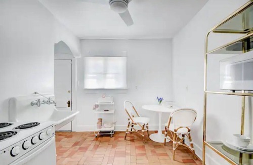 Albuquerque Cottage | Deco Chic Casita blocks from Trendy EDO