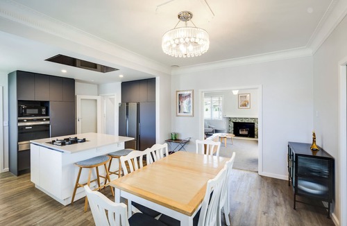 Marewa House | Deco-licious - Napier Holiday Home