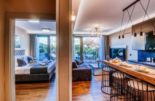 Zadar Apartment | Dedaj Resort - Villa Almaro with Heated Pool