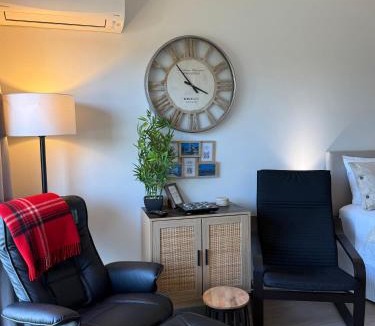 Dee Why Apartment | Dee Why Beach - Surfrider Studio 22