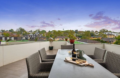 Dee Why Apartment | Dee Why Sky High A Radiant Coastal Couples Refuge