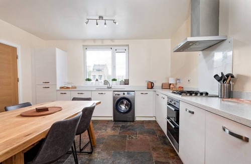 Sheffield House | Deep Cleaned - Stunning City Centre House! Parking