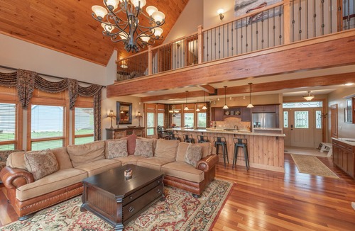 Waterfront Greens House | Deep Creek Retreat w/Views & Fireplace