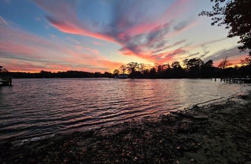 Irvington House | Deep Water Dock and Private Beach! Irvington Home