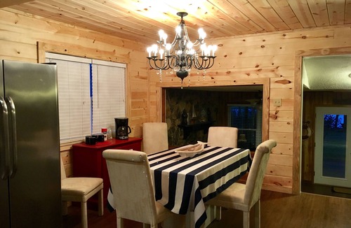 Tool House | Deep Water Tranquility Cove 4/2