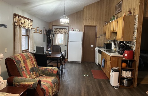 Russell Cabin | Deep Woods Cabins Relaxing 2 bedroom cabin # 6