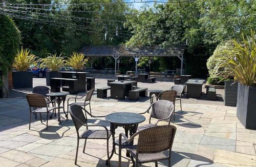 Market Deeping Hotel | Deeping Stage