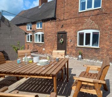 Doveridge House | Deepmoor Farmhouse, Doveridge, Derbys.